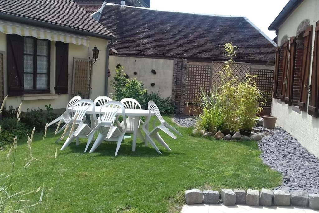 Gite De La Bouvotte Neuville-sur-Vannes Eksteriør bilde